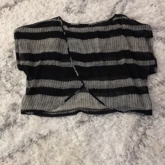 Top - Picture 2 of 2